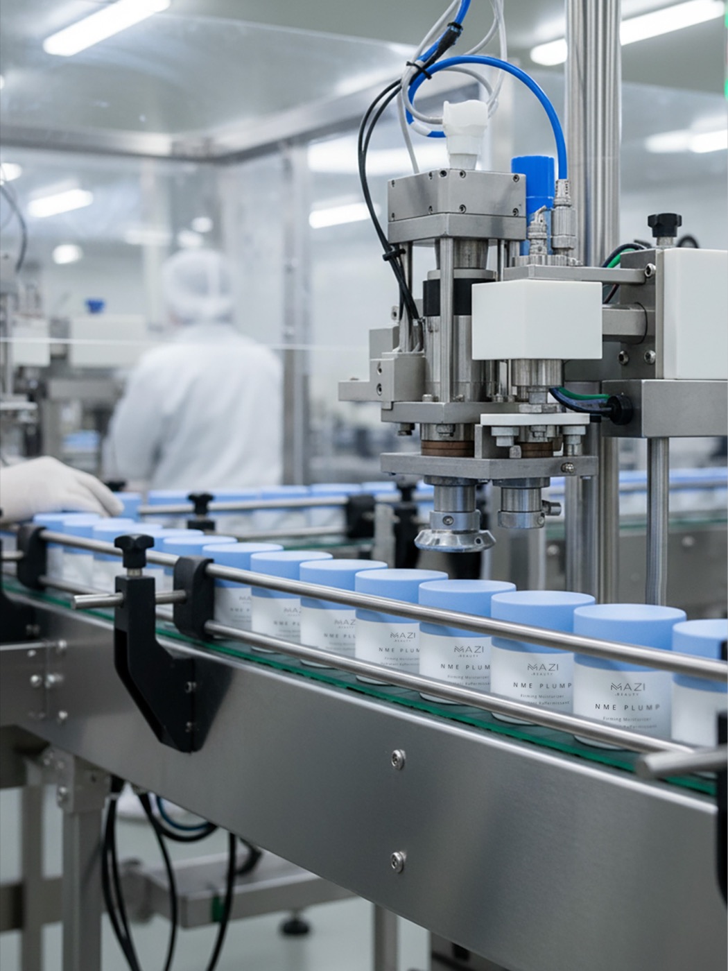 Capping line running Mazi Beauty jars